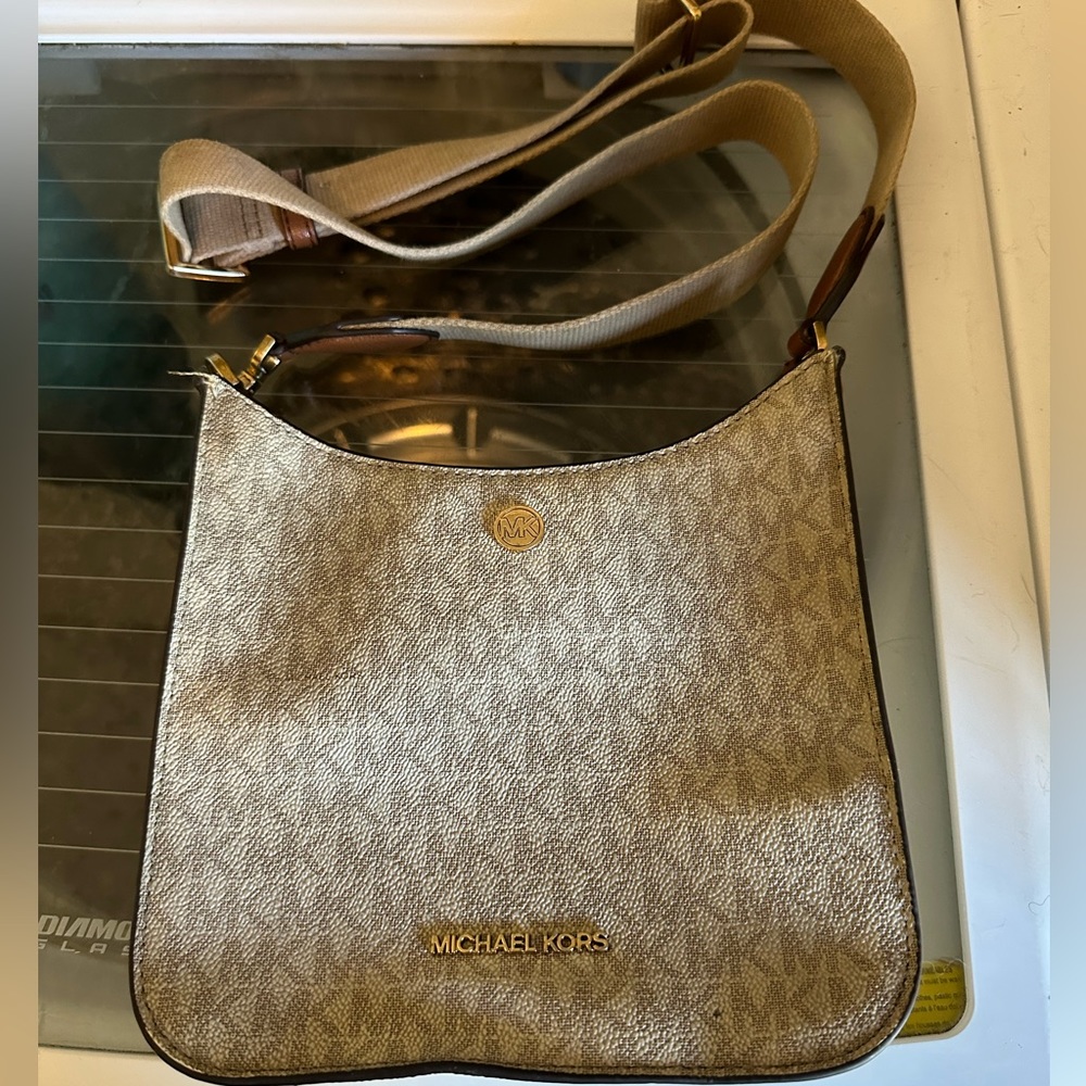 Micheal Kor purse